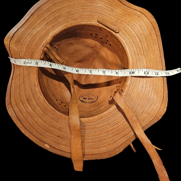 Vintage Leather Children's Hat - Picture 4 of 9